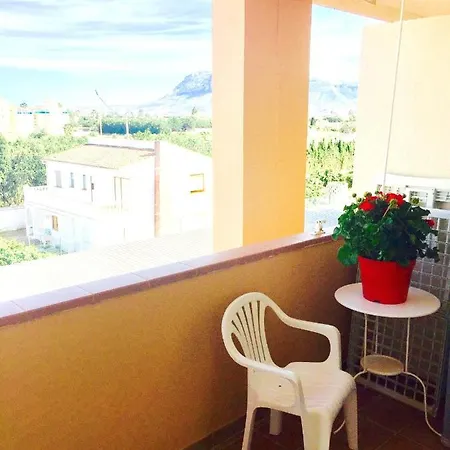 Cozy In Denia, 40 M² With Shared Pool * 德尼亚