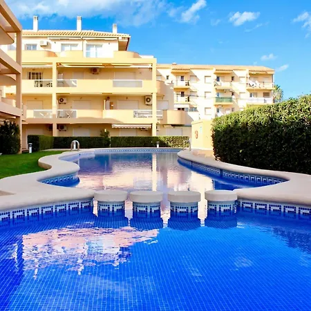 Cozy In Denia, 40 M² With Shared Pool Denia