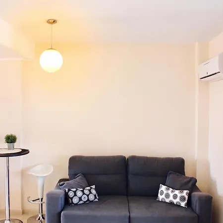 Cozy In Denia, 40 M² With Shared Pool Διαμέρισμα