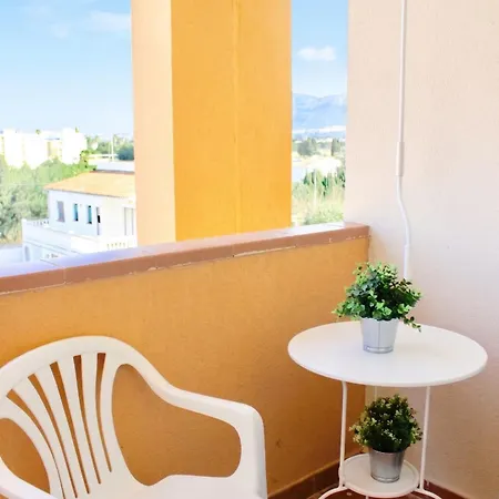 Cozy In Denia, 40 M² With Shared Pool Denia